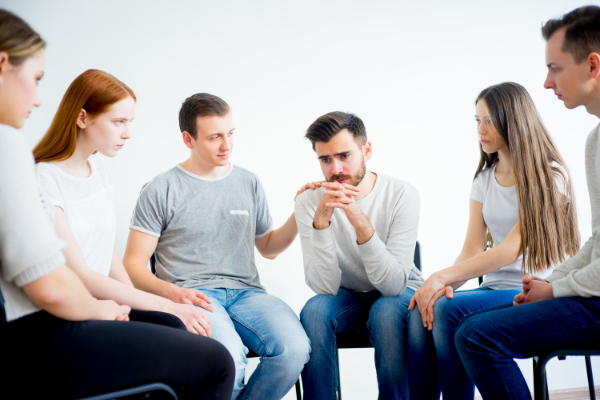 How Group Therapy Makes a Difference in Rehab